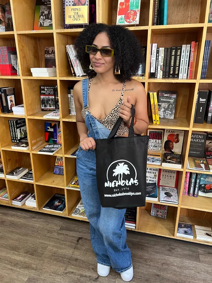 Customer with a Nicholas Brooklyn tote bag
